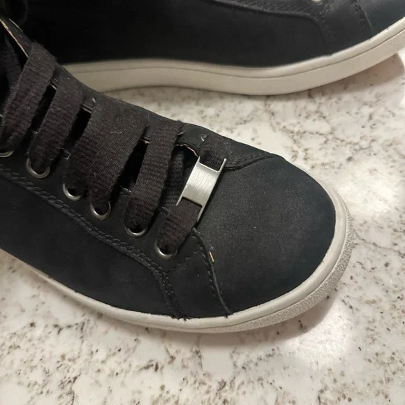 NWOT UGG Women's Black High-Top Sneakers with White Sole - Picture 8 of 9